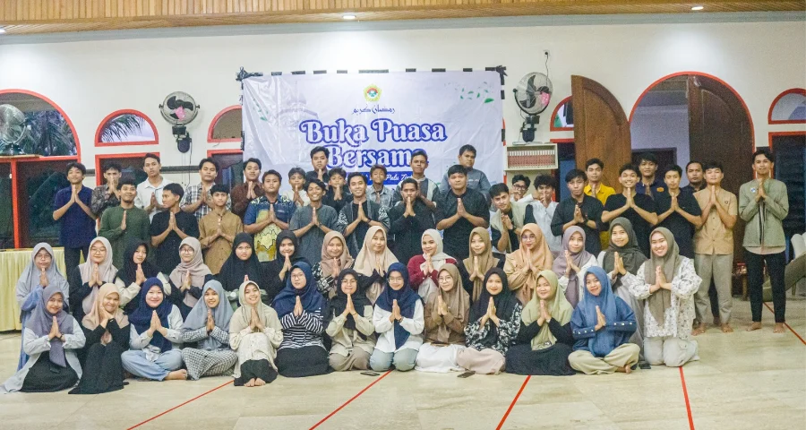 Buka puasa bersam oleh pemuda LDII Palu Timur dan sekitarnya (Lines)