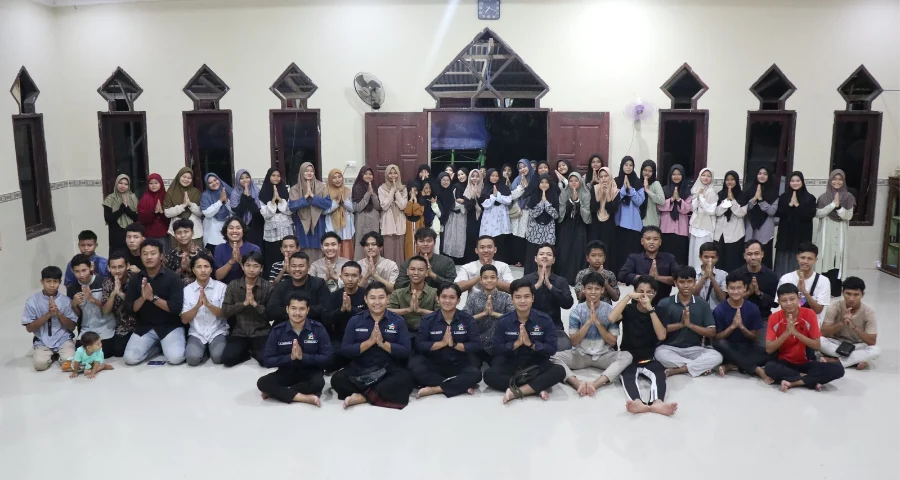 Pemuda LDII Sigi saat melaksanakan buka puasa bersama