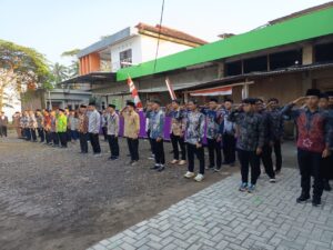 LDII Kebumen Gelar Upacara HUT ke-80 RI di Dua Pondok Pesantren