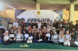 Foto bersama paara peserta